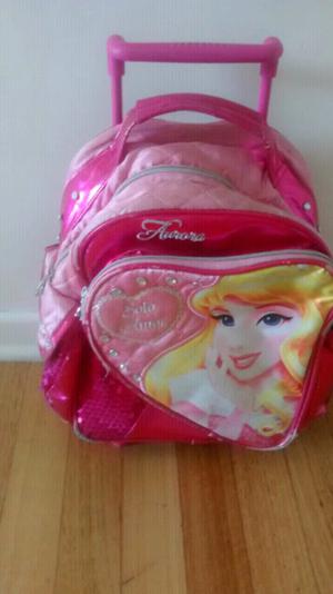 Mochila carro Princesa Aurora con detalles (RAMOS MEJIA)