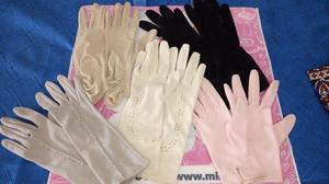 Antiguos guantes de fiesta