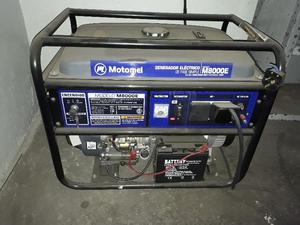 Grupo generador electrico marca Motomel modelo ME