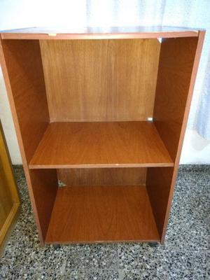 MUEBLE IDEAL PARA EQUIPO DE MUSICA Y TV
