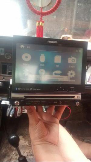 Stereo Philips CED 750/55 con pantalla 7''