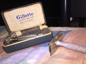 Afeitadora Gillette made in England con estuche de coleccion