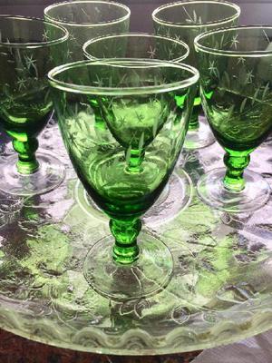 Copas de Vino de Cristal Talladas color Verde