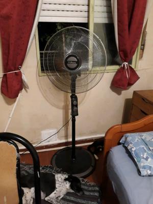 VENDO VENTILADOR DE PIE EN MUY BUEN ESTADO