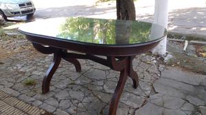 Antigua mesa ovalada de cedro