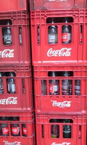 Cajones De Coca Cola De 350 Cm3 Completos Con Envases