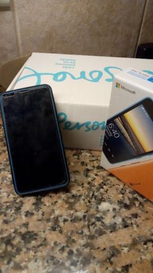 Celular Lumia 640 IMPECABLE CON VIDRIO TEMPLADO Y FUNDA