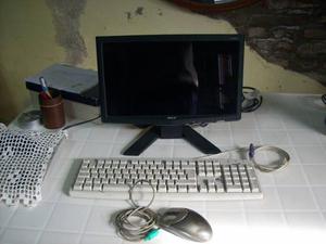 Monitor Acer 16, Lcd, Con Cables, Teclado Y Mouse
