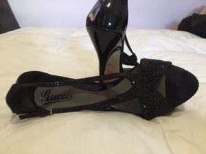 Sandalias GUCCI SWAROVSKI talle 40 poco uso