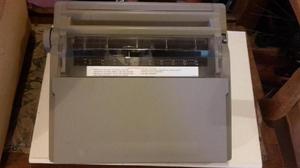 Maquina de escribir electrónica Brother GX6500