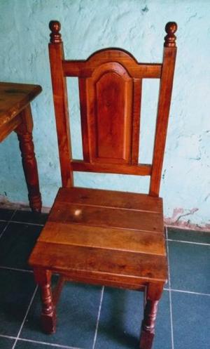 Mesa y sillas de algarrobo