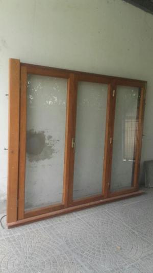 VENTANA DE MADERA DE CEDRO 1,80 X 1,50 MTS - EXCELENTE !!!!