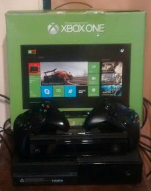 Xbox One + Kinect + 2 Joystick + Auricular + 21 Juegos