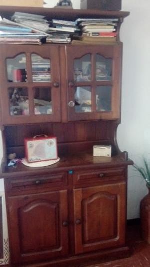 Impecable mueble algarrobo