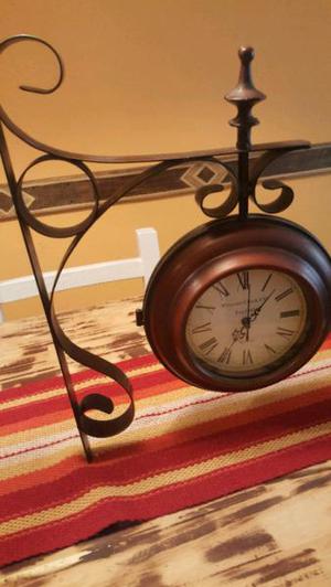 Reloj doble de pared