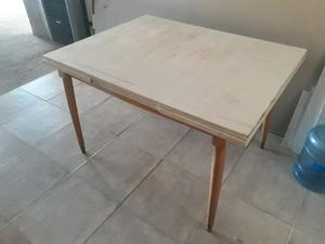 Mesa extensible de madera