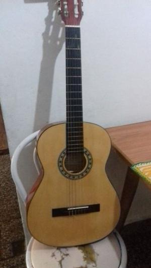 Vendo Urgente! Guitarra criolla