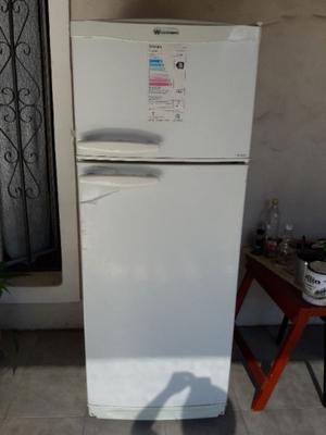 Vendo heladera con freezer