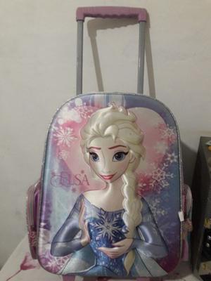 Vendo mochila 3d usada carrito de Frozen 18'