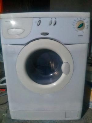 Exelente lavarropas automatico en impecable estado.