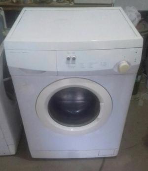 Impecable lavarropas automatico.