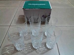 Juego de vasos 6 unidades. En caja y sin uso