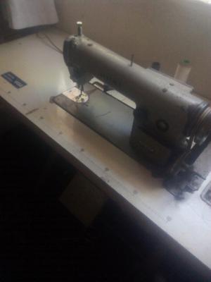 Vendo maquina de coser recta industrial Marca JUKI