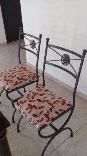 Vendo juego de mesa con 6 sillas