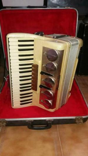 Acordeon Scandalli 120 Reducida