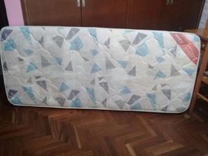 Colchón en buen estado