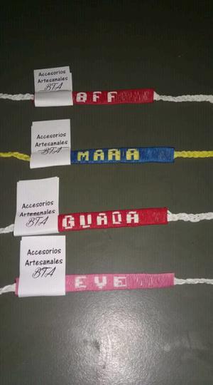 Pulseras con monbre