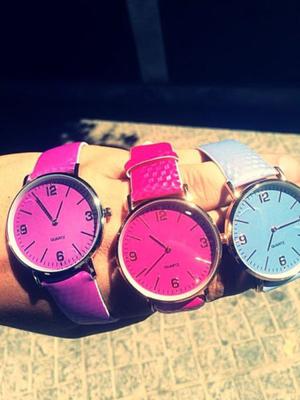 Relojes que cambian de color con el sol