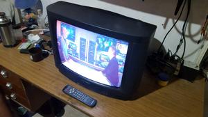 Tecnico vende TV Telefunken con control 3 meses de gtia