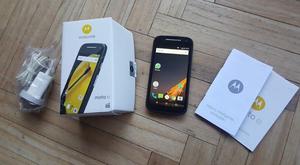 VENDO Moto E2. Muy poco uso. 4G LTE. Para PERSONAL.