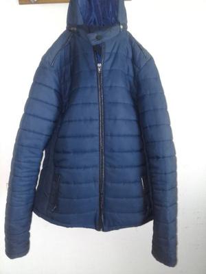 Vendo campera UNISEX azul talle 3. Buen estado