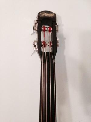 UpRight bass Stagg