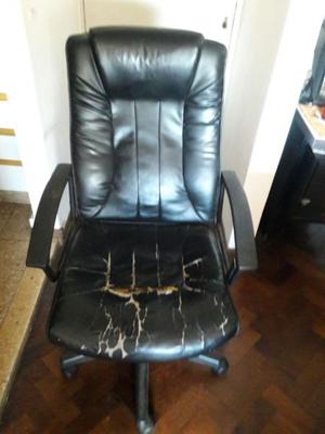 Sillón ejecutivo con ruedas para oficina