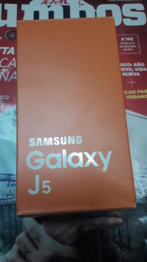 Vendo Samsung j5 4g Libre