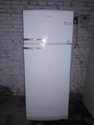 Vendo heladera con freezer