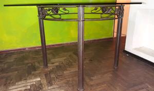 Vendo mesa de vidrio con seis sillas