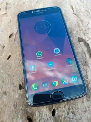 Vendo o Permuto Moto E4 Plus Libre