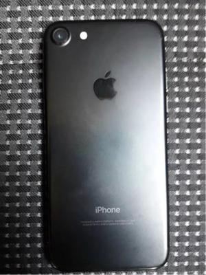 Iphone 7 De 32gb Negro Mate Para Claro Con Accesorios