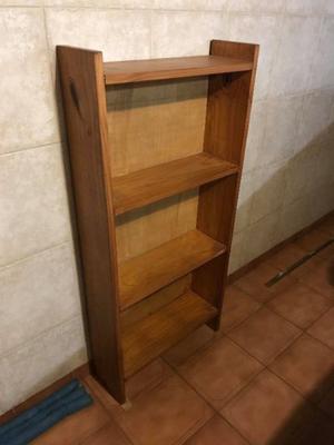 Mueble tipo estanterìa de madera