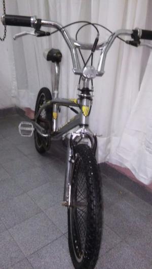 VENDO BICI BMX O PERMUTO POR PLAYERA R26