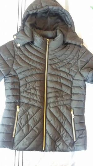 Campera de mujer inflable impermeable