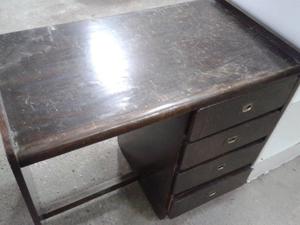 ESCRITORIO DE MADERA