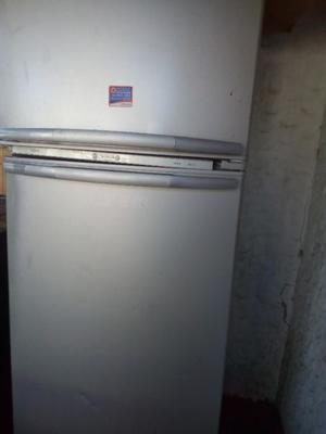 Heladera con Freezer para arreglar