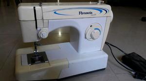 Maquina de coser FLORENCIA perfecto estado de funcionamiento