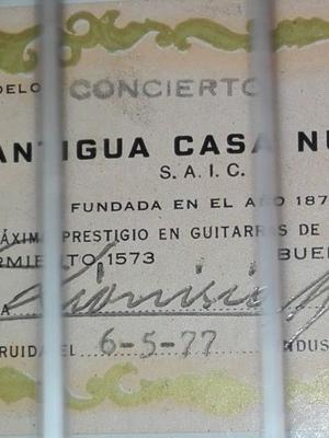 VENDO O PERMUTO GUITARRA casa Núñez firmada