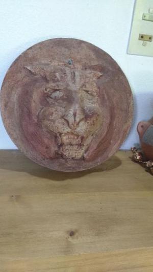 Escultura cabeza de tigre